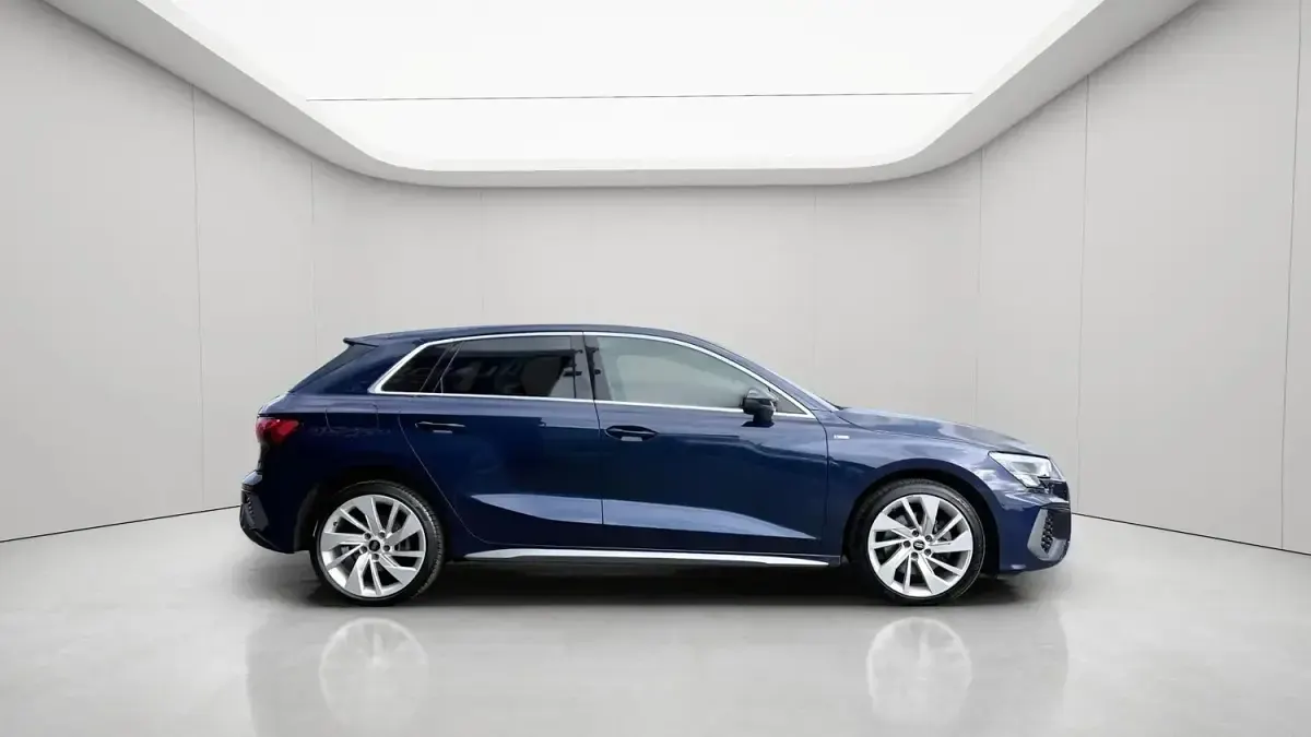 Used Audi A3 e-tron S-Line 2021 Blue Hatchback