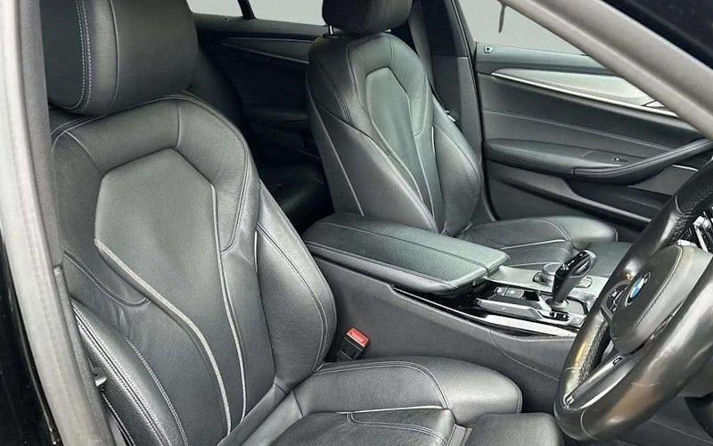 Used BMW 520 M Sport 190 HP (139 kW) 2019 Black Estate