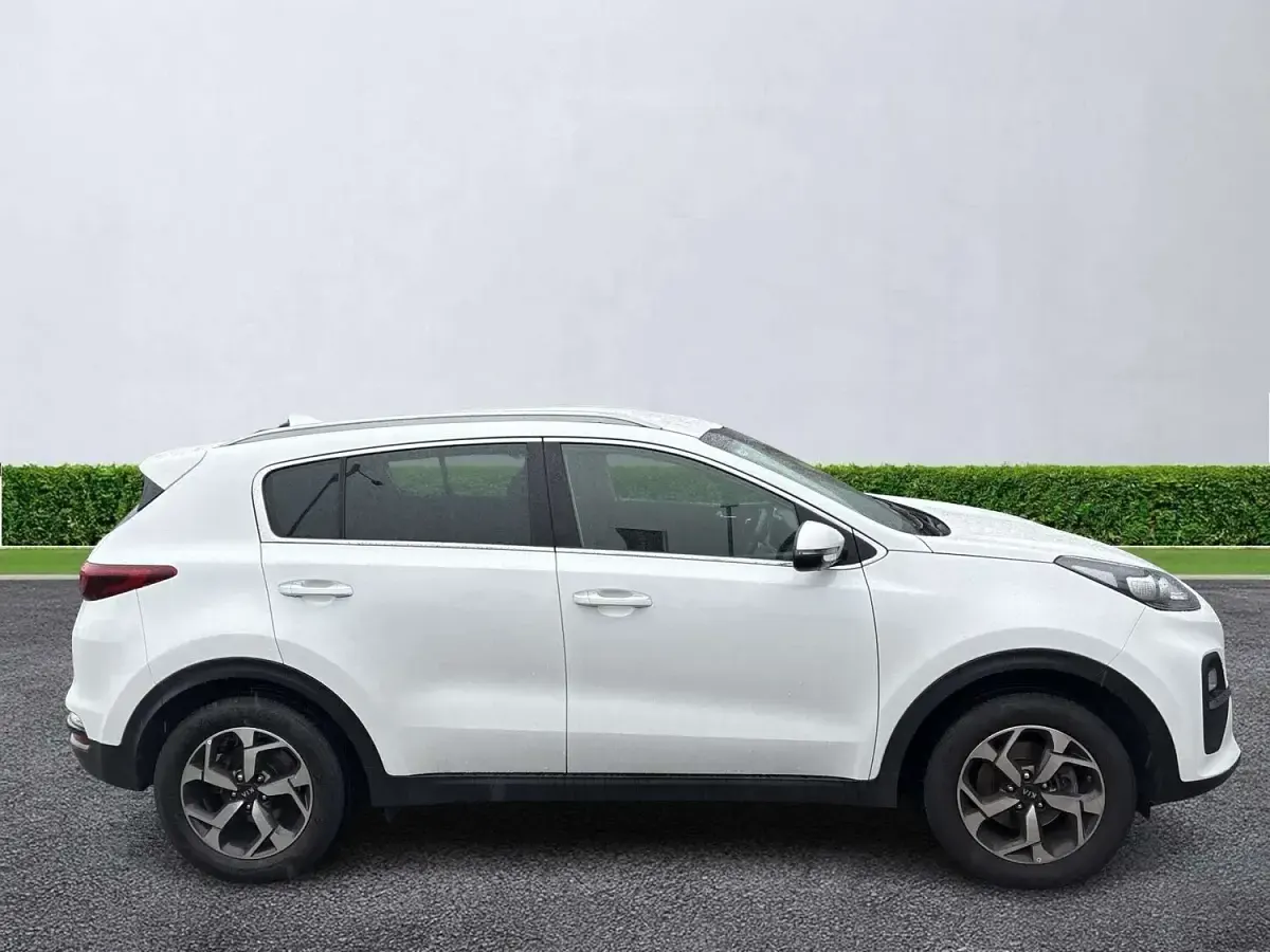 Used Kia Sportage 130 HP (95 kW) 2021 White SUV