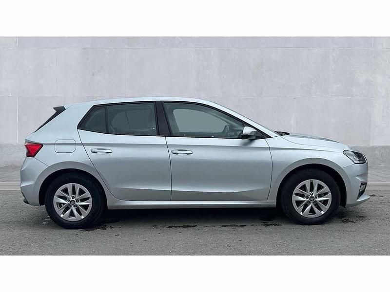 Used Skoda Fabia SE 95 HP (69 kW) 2025 Silver Hatchback