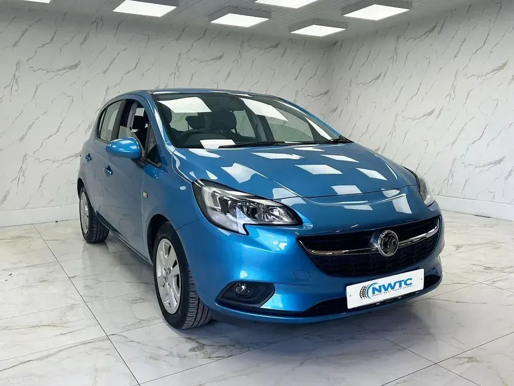 Used Vauxhall Corsa Design Edition 90 HP (66 kW) 2018 Blue Hatchback