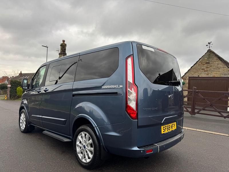 Used Ford Tourneo Titanium 2018 Blue MPV