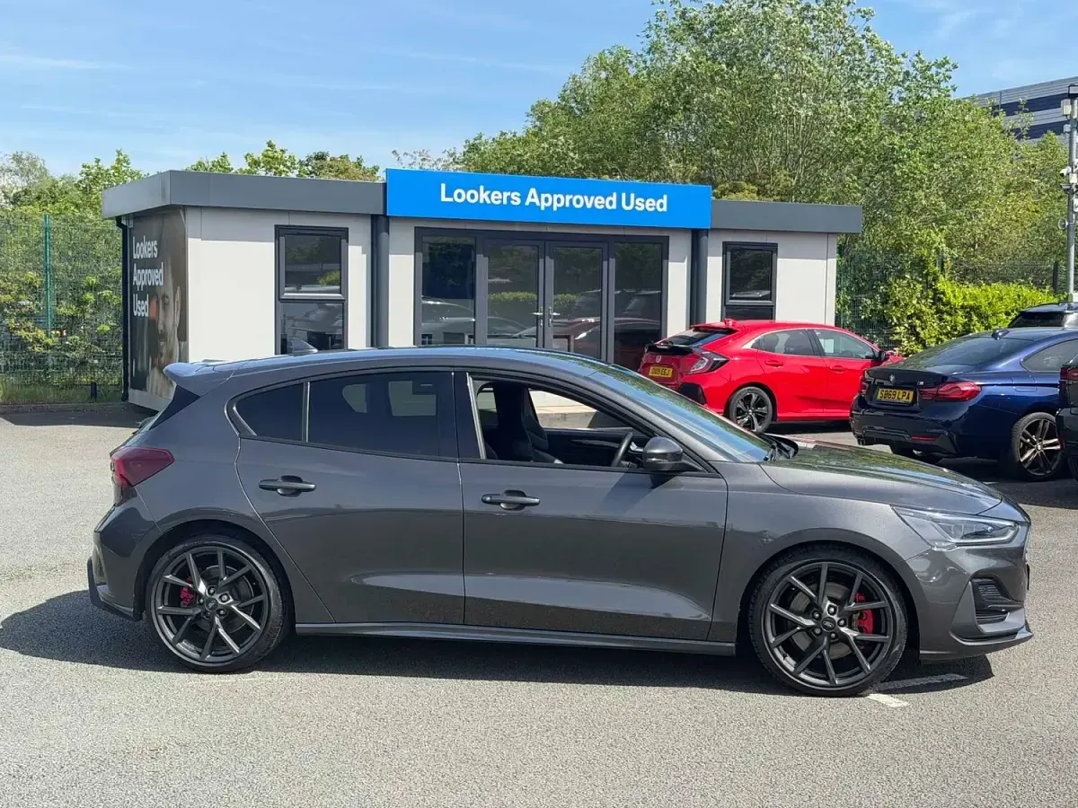 Used Ford Focus ST 280 HP (205 kW) 2023 Grey Hatchback
