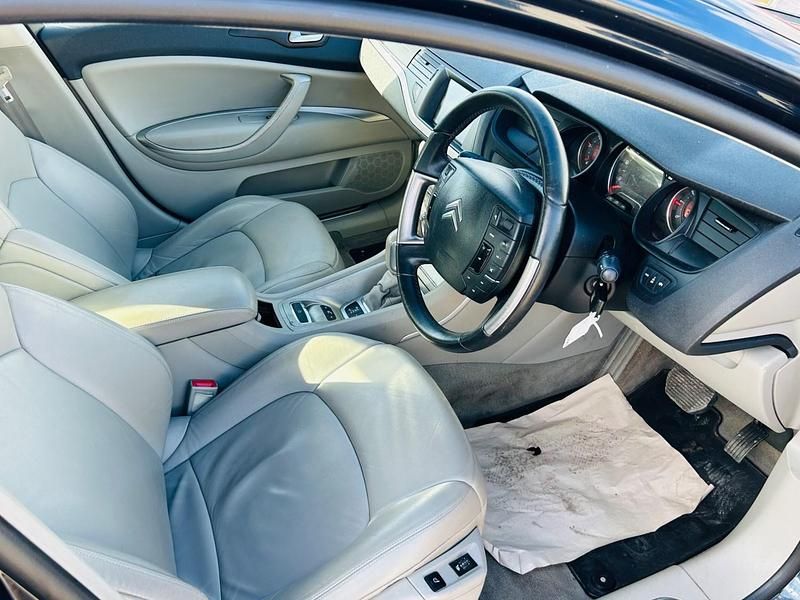 Used Citroën C5 Exclusive 160 HP (117 kW) 2010 Blue Sedan