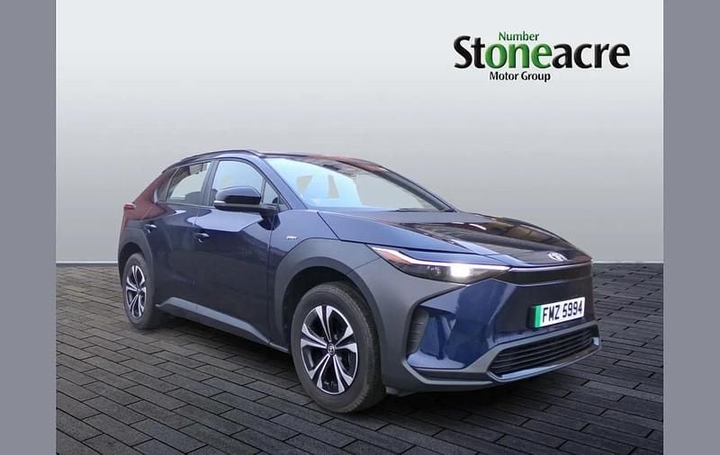 Used Toyota bZ4X PURE 150 kW (204 HP) 2024 Blue SUV