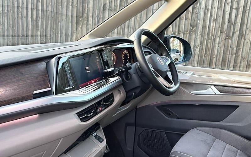 Used VW Multivan Style 150 HP (110 kW) 2025 Van