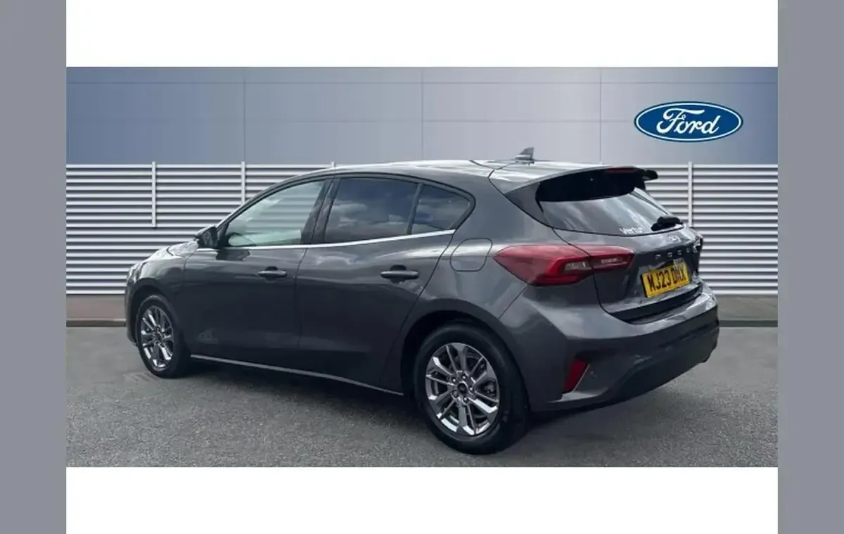 Used Ford Focus Titanium 125 HP (91 kW) 2023 Grey Hatchback
