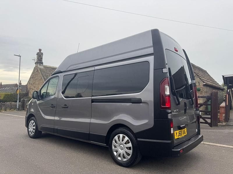 Used Renault Trafic Business 2018 Grey MPV