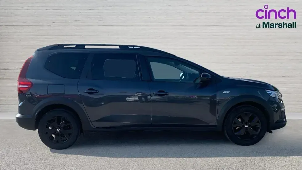 Used Dacia Jogger Extreme 109 HP (80 kW) 2022 Grey MPV