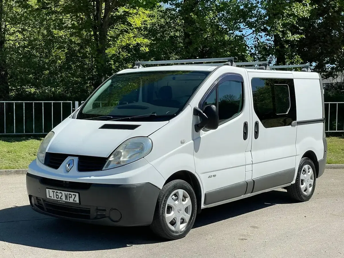 Used Renault Trafic 115 HP (84 kW) 2012 White MPV