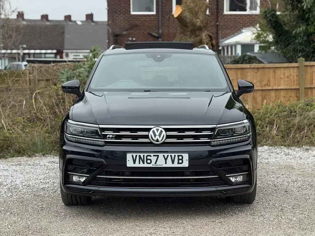 Used VW Tiguan R-line 150 HP (110 kW) 2017 Black SUV