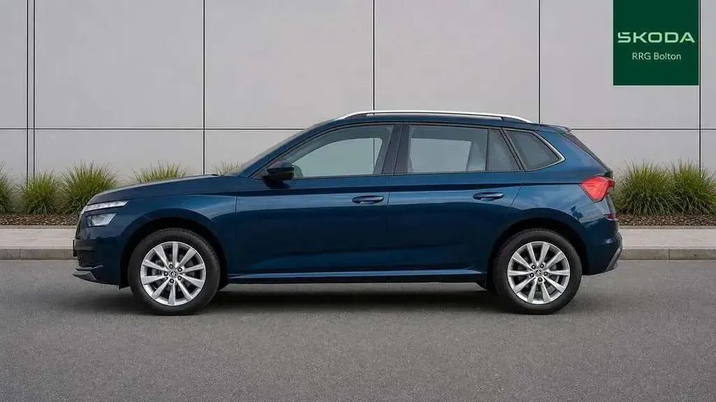 Used Skoda Kamiq SE 94 HP (69 kW) 2021 Petrol blue metallic SUV