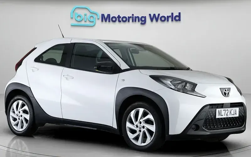 Usado Toyota Aygo X PURE 72 HP (52 kW) 2025 SUV