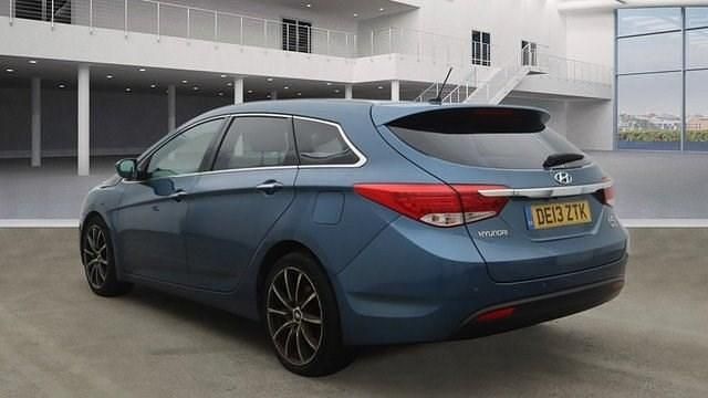 Used Hyundai i40 Premium 138 HP (101 kW) 2013 Blue Estate