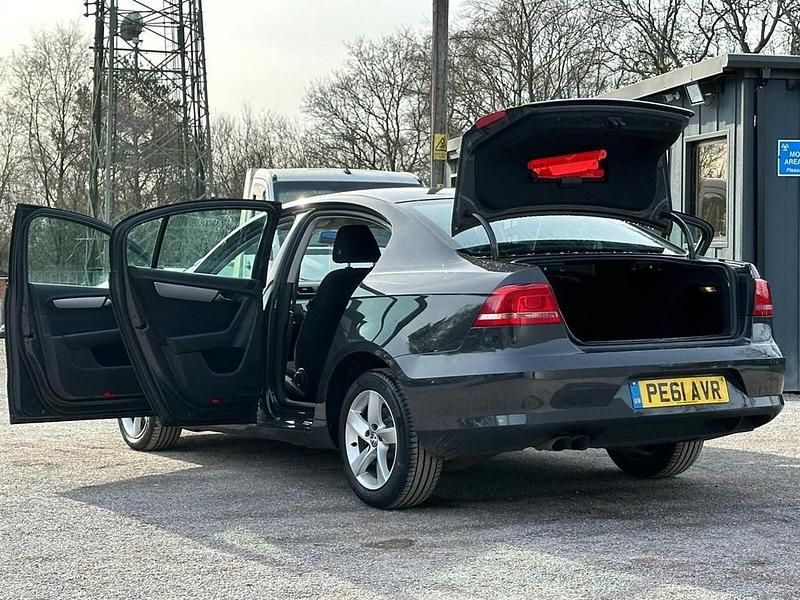 Used VW Passat S 2011 Grey Sedan