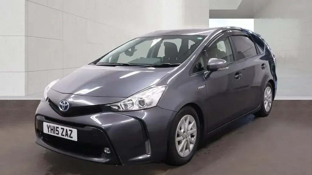 Used Toyota Prius 140 HP (102 kW) 2025 Grey Hatchback