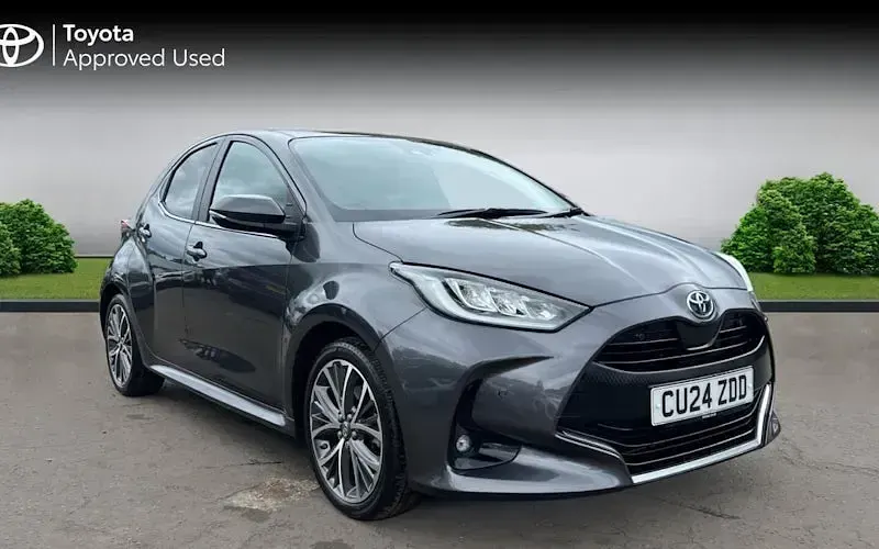 Second-hand Toyota Yaris Hybrid 116 CP (85 kW) 2024 Hatchback