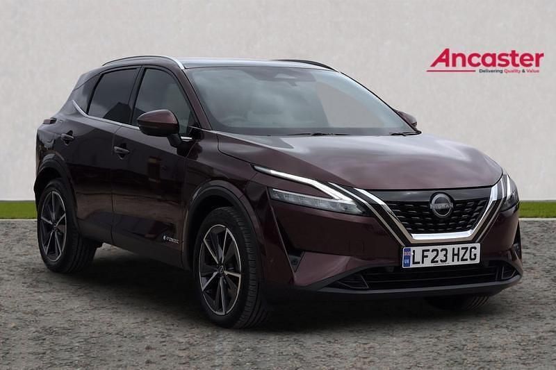 Red Used 2023 Nissan Qashqai Tekna SUV | £24,475 (Fair price) - Image 1/4