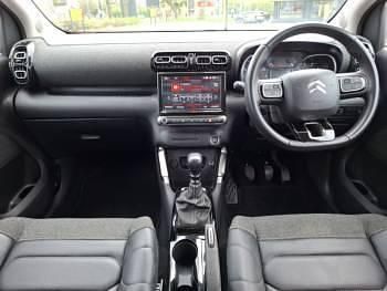 Used Citroën C3 Shine 110 HP (80 kW) 2022 Red Hatchback