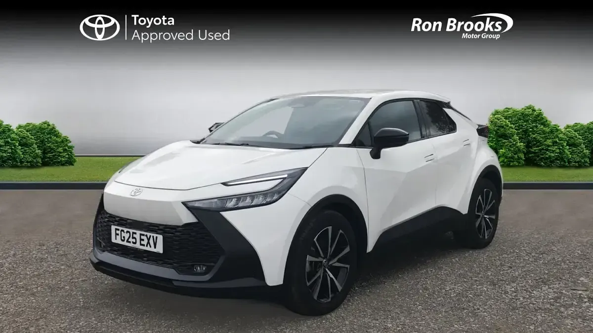 Used Toyota C-HR Design 140 HP (102 kW) 2025 White SUV