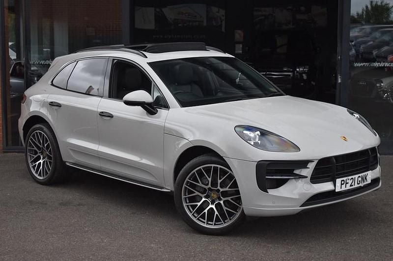 Used 2021 Porsche Macan SUV | £45,990 (A bit pricey) - Image 1/1