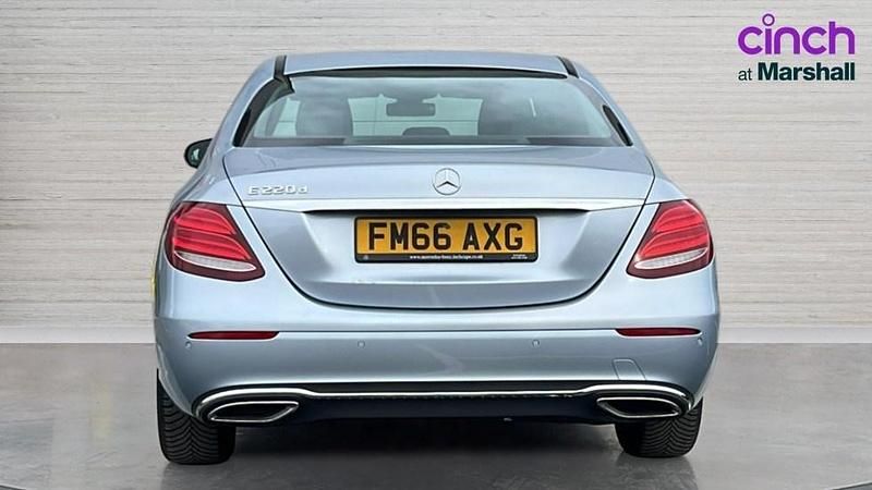 Used Mercedes E220 SE 194 HP (142 kW) 2016 Silver Sedan