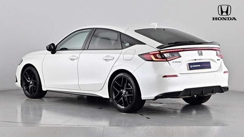 Used Honda Civic Hybrid 184 HP (135 kW) 2025 Platinum white Hatchback