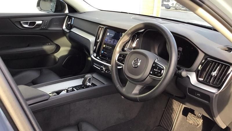 Used Volvo S60 Ultimate 250 HP (183 kW) 2023 Grey Sedan