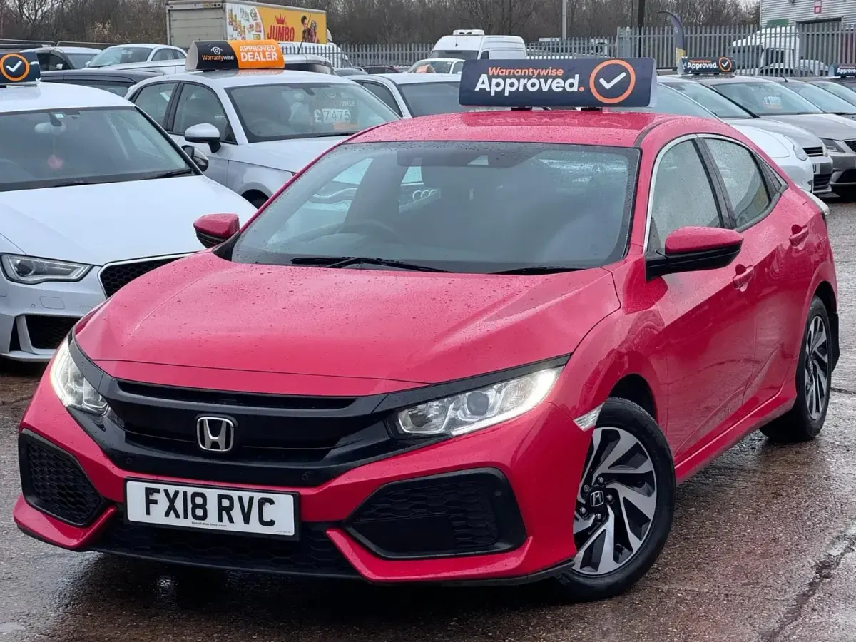 Używany Honda Civic SE 129 KM (94 kW) 2018 Czerwony Hatchback