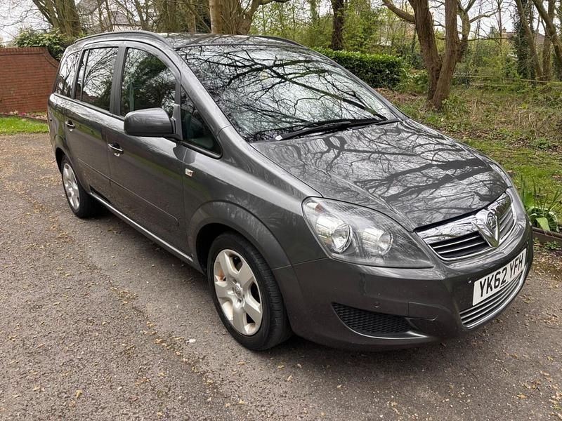 Used Vauxhall Zafira 115 HP (84 kW) 2012 Grey MPV