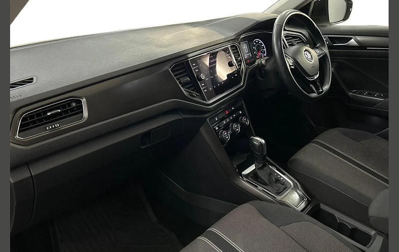 Used VW T-Roc Design 150 HP (110 kW) 2020 White SUV