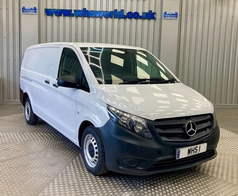White Used 2020 Mercedes Vito MPV | £8,995 (Super price) - Image 1/4