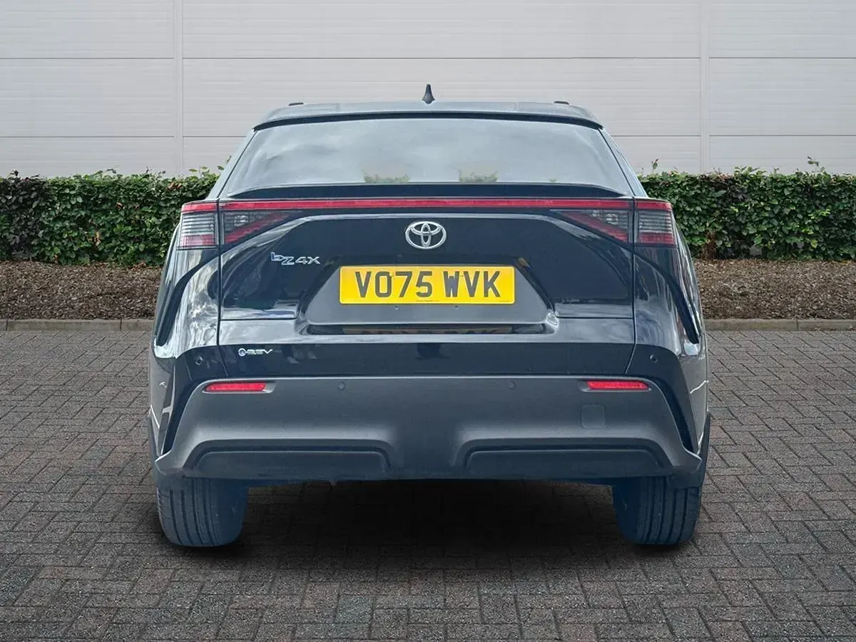 New Toyota bZ4X Design 164 kW (224 HP) 2025 Black SUV