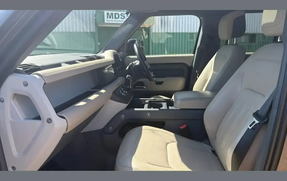Used Land Rover Defender HSE 249 HP (183 kW) 2021 Grey SUV