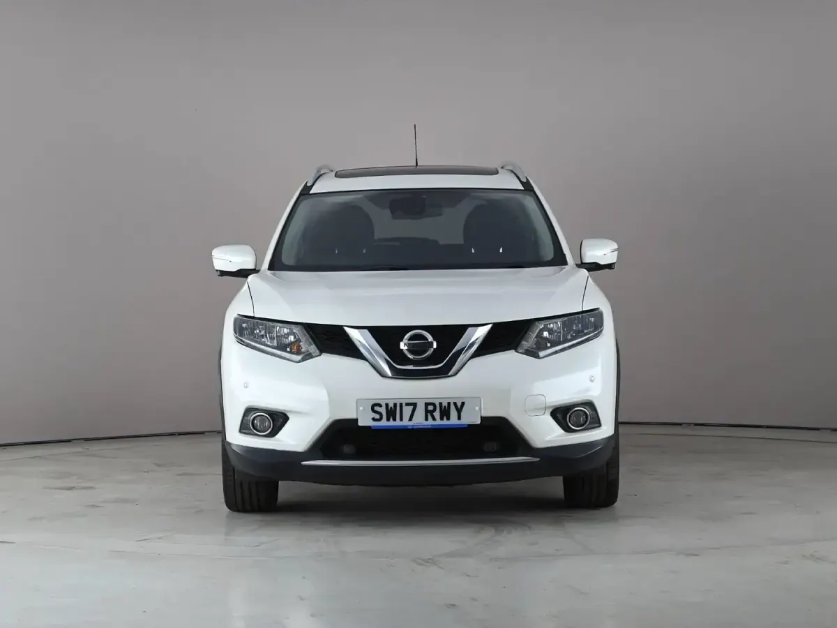 Używany Nissan X-Trail N-Vision 177 KM (130 kW) 2017 Biały SUV