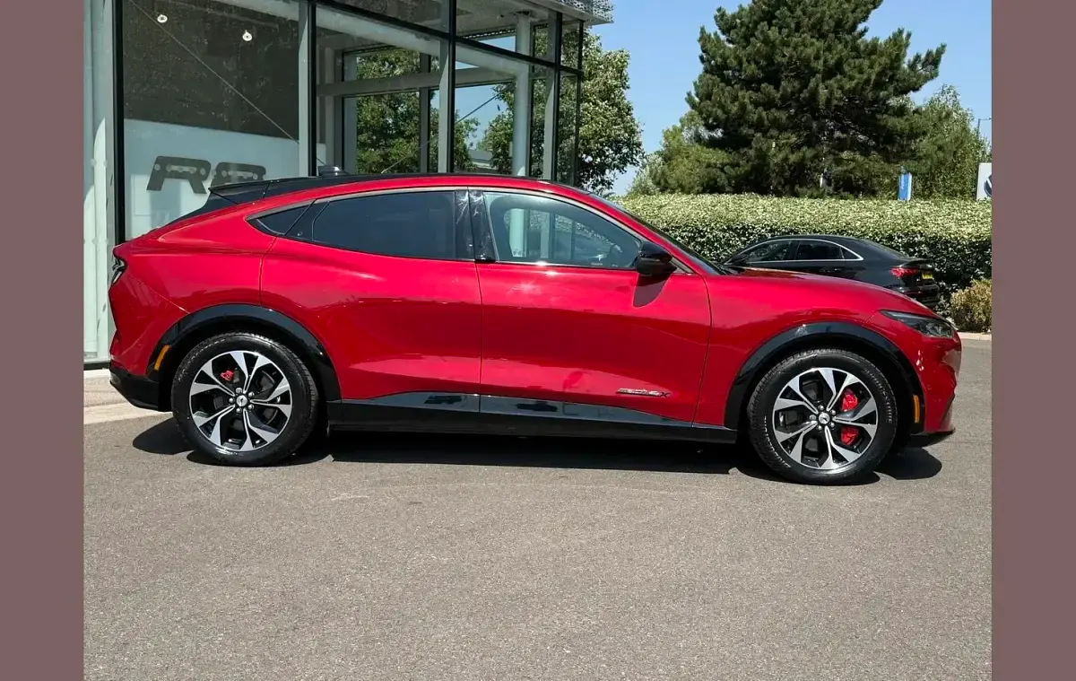 Used Ford Mustang Mach-E Premium 253 kW (345 HP) 2023 Red SUV