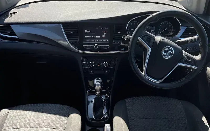 Used Vauxhall Mokka Active 140 HP (102 kW) 2017 Silver SUV