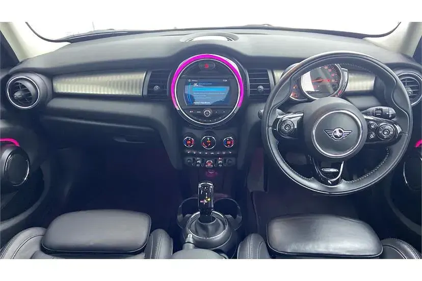 Używany Mini Cooper Exclusive 136 KM (100 kW) 2020 Szary Hatchback