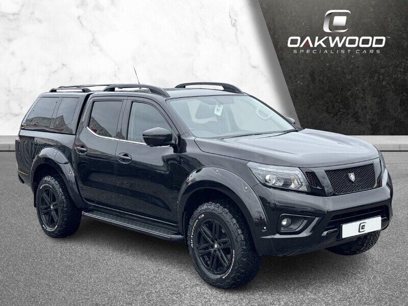 Black Used 2020 Nissan Navara Tekna Pickup | £26,495 - Image 1/4