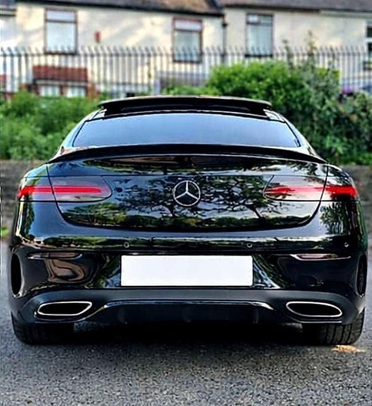 Used Mercedes E300 AMG Line Premium Plus 245 HP (180 kW) 2017 Black Coupe