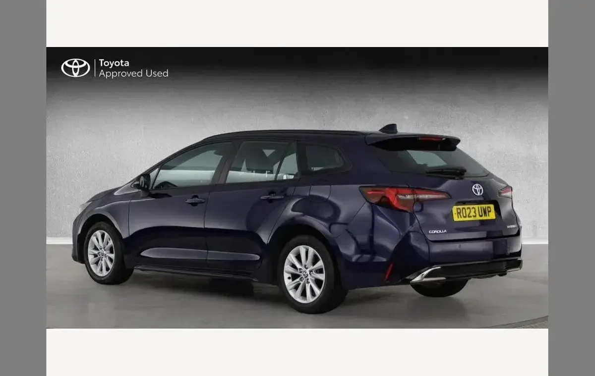 Used Toyota Corolla 138 HP (101 kW) 2023 Blue Estate