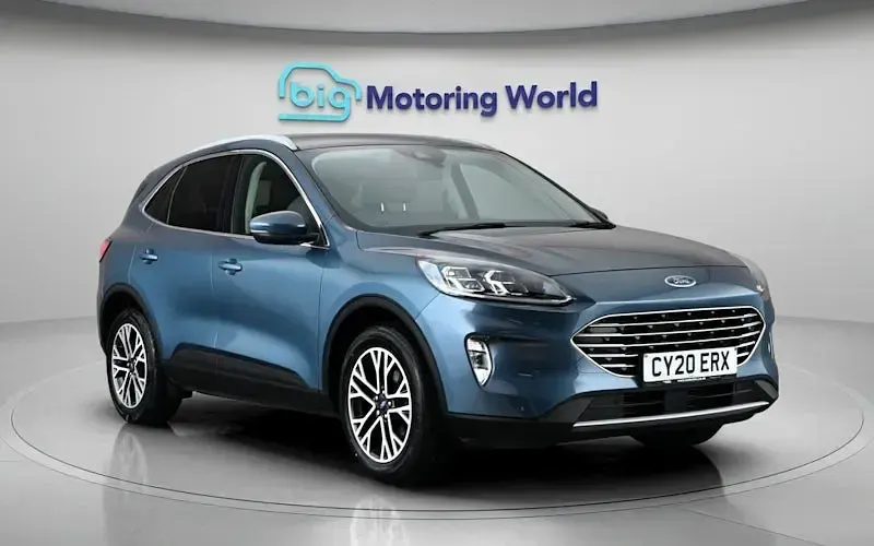 Used Ford Kuga Titanium 120 HP (88 kW) 2020 Blue SUV