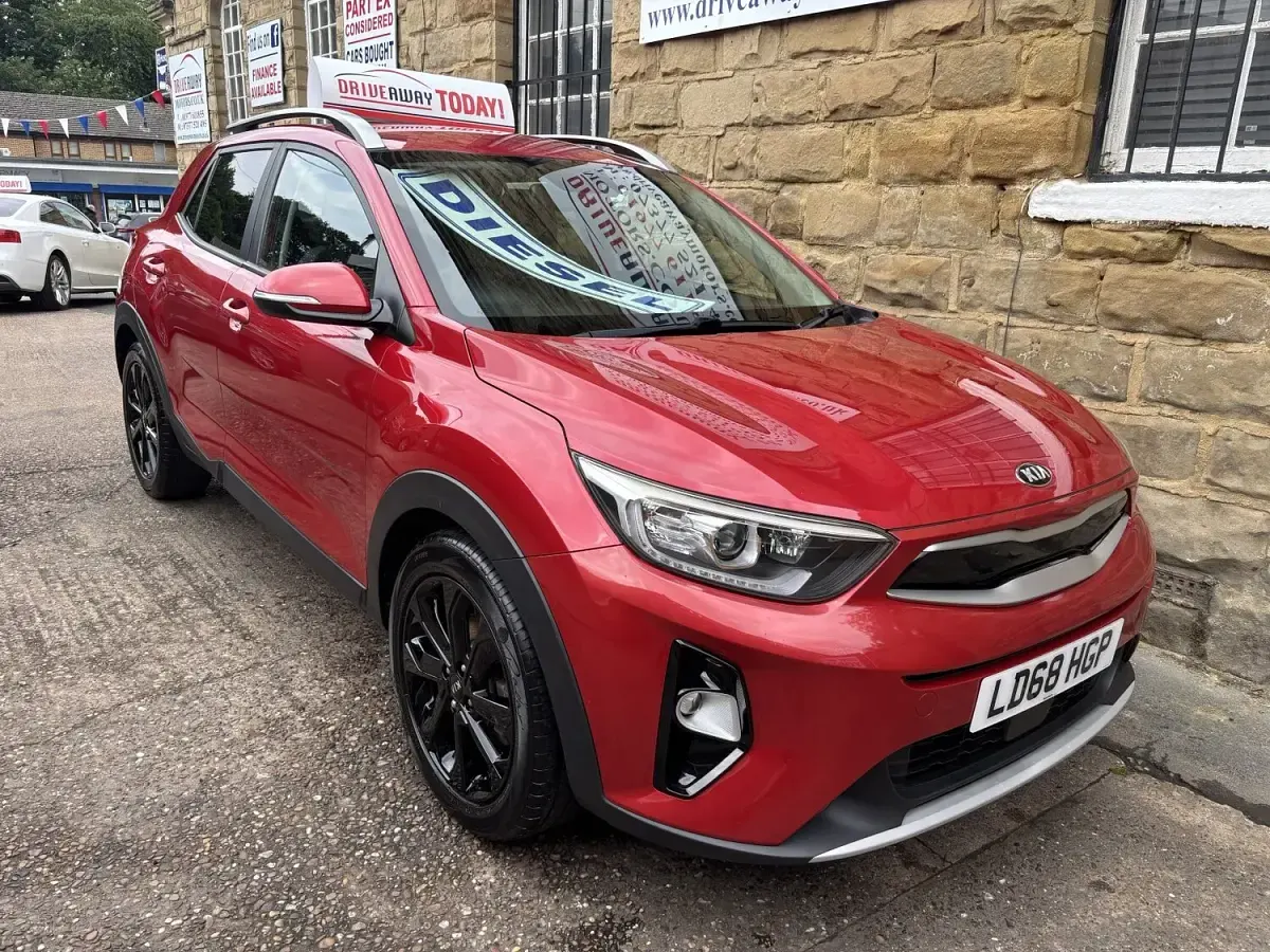 Used Kia Stonic 113 HP (83 kW) 2018 Red SUV