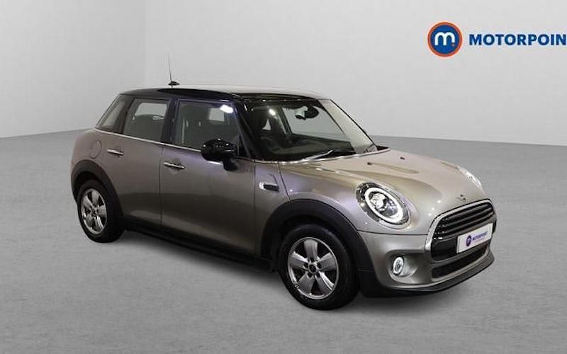 Used Mini Cooper Classic 136 HP (100 kW) 2019 Silver Hatchback