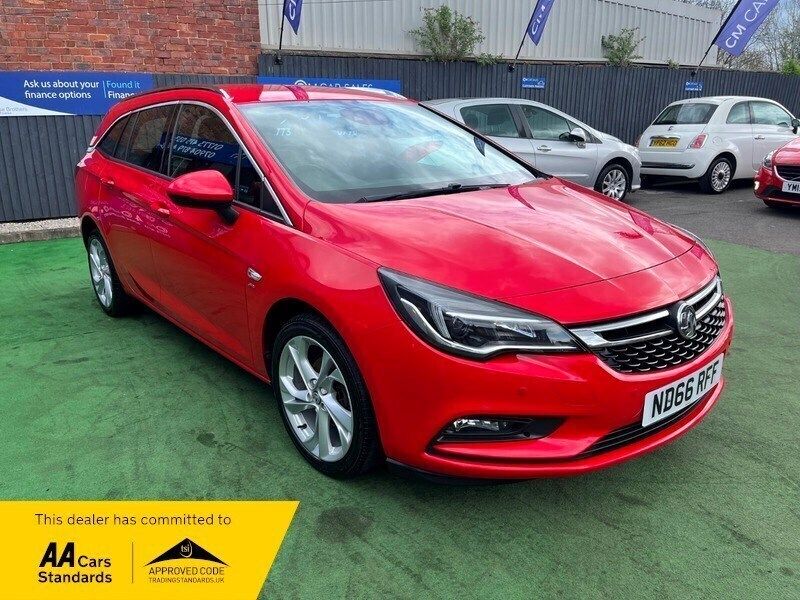 Red Used 2017 Vauxhall Astra SRi Estate | £5,995 (A bit pricey) - Image 1/2