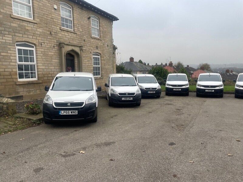 Blue Used 2017 Peugeot Partner S MPV | £2,999 (Fair price) - Image 1/4