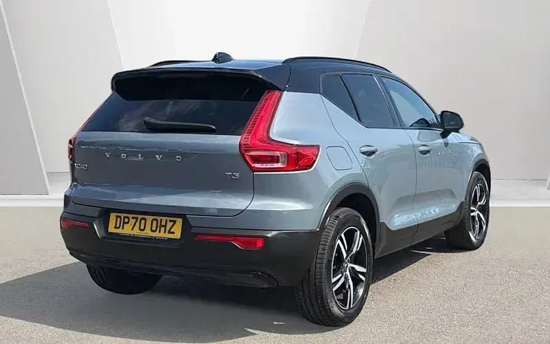 Used Volvo XC40 R-Design 163 HP (119 kW) 2021 Grey SUV