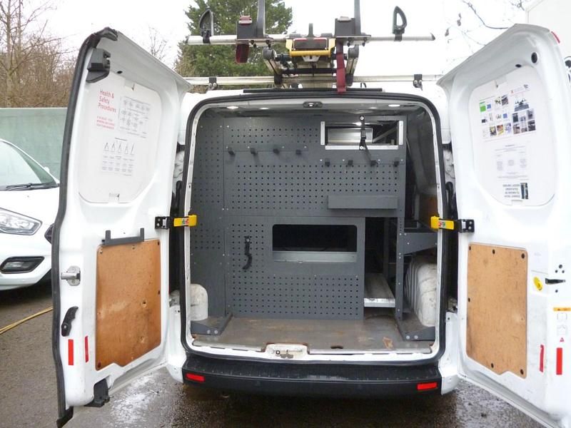 White Used 2019 Ford Transit Custom Trend | £10,695 (Fair price) - Image 1/4