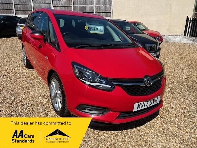 Used Vauxhall Zafira SRi 140 HP (102 kW) 2017 Red MPV