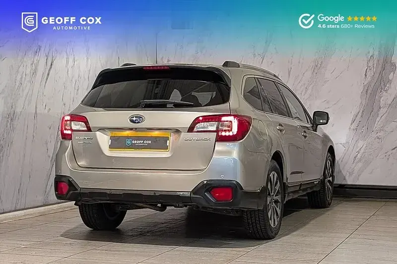 Used Subaru Outback Premium 175 HP (128 kW) 2017 Gold Estate